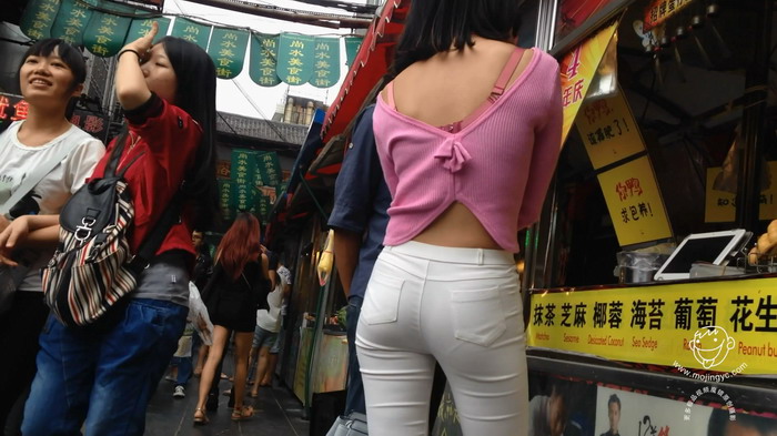 街拍美臀